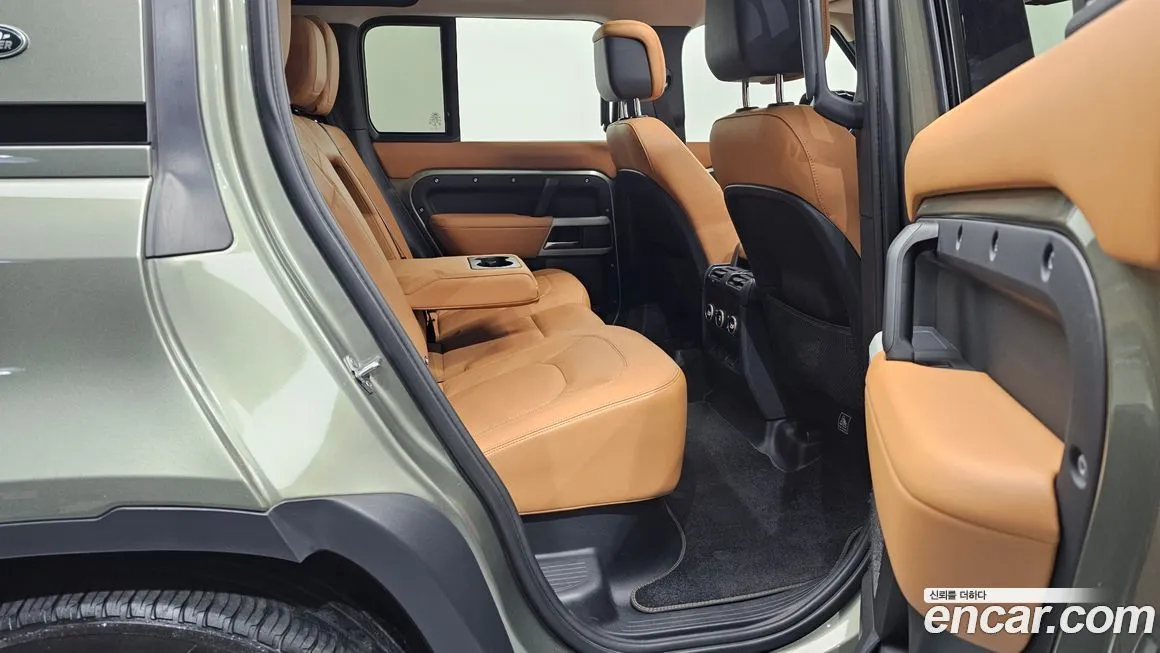 Land Rover Defender 2023 из KR, фото 8