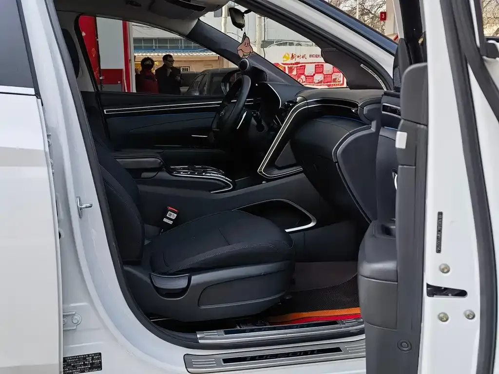 Hyundai Tucson 2023 из CN, фото 4