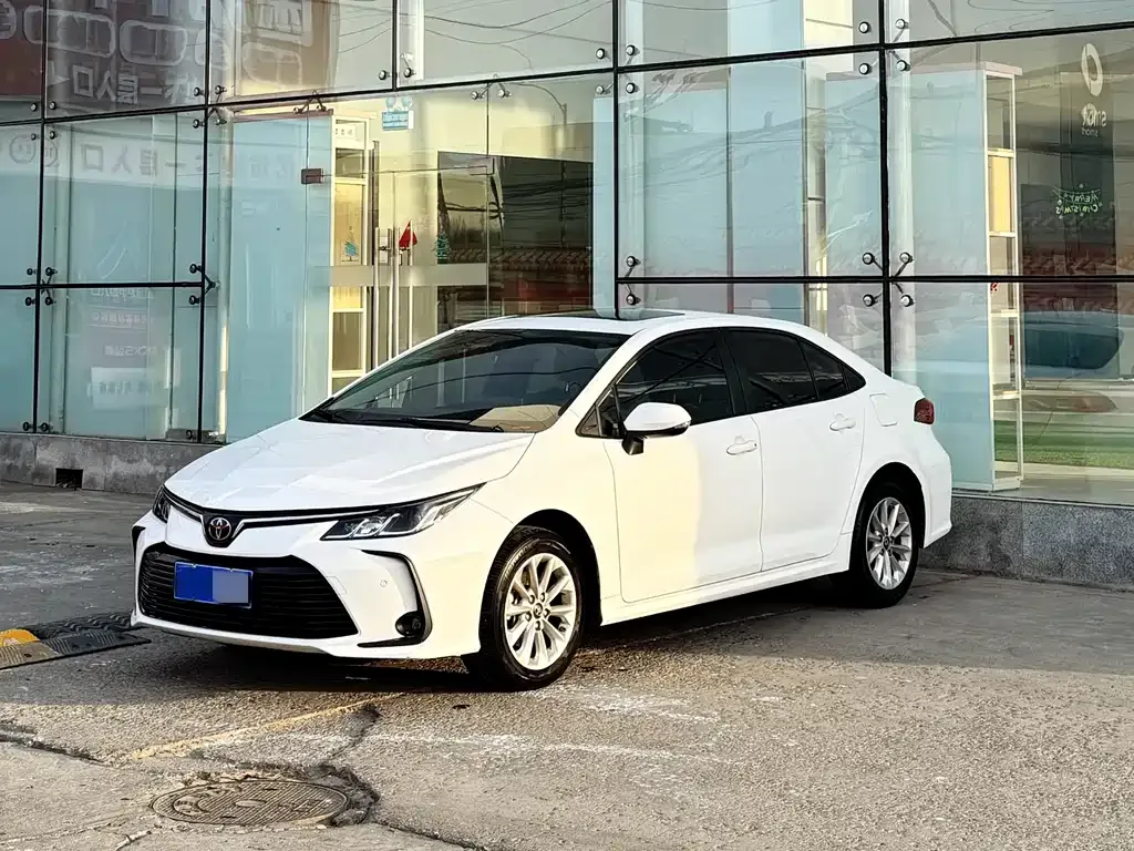 Toyota Corolla 2021 из CN, фото 1