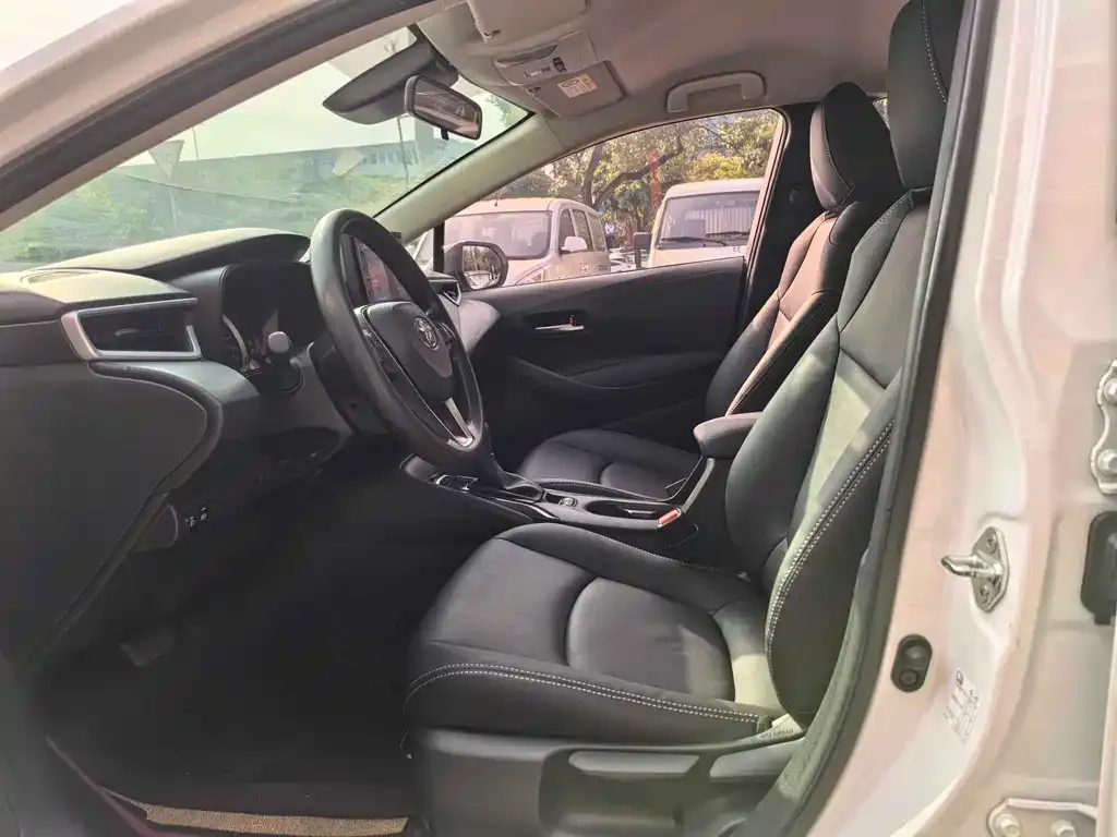 Toyota Corolla 2023 из CN, фото 8