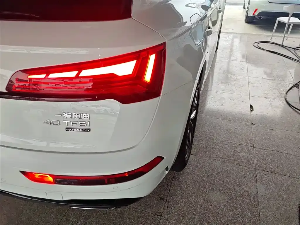Audi Q5L 2023 из CN, фото 10