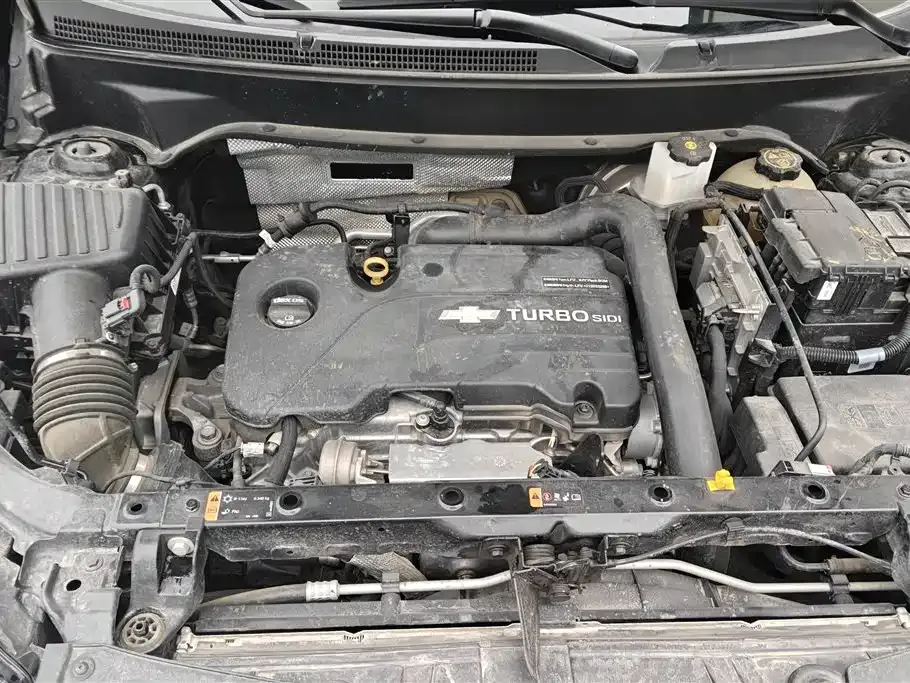 Chevrolet Equinox 2021 из CN, фото 10