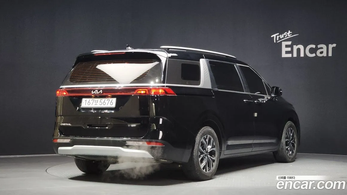 Kia Carnival — фото 3