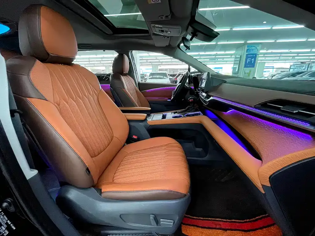 Toyota Sienna 2025 из CN, фото 10