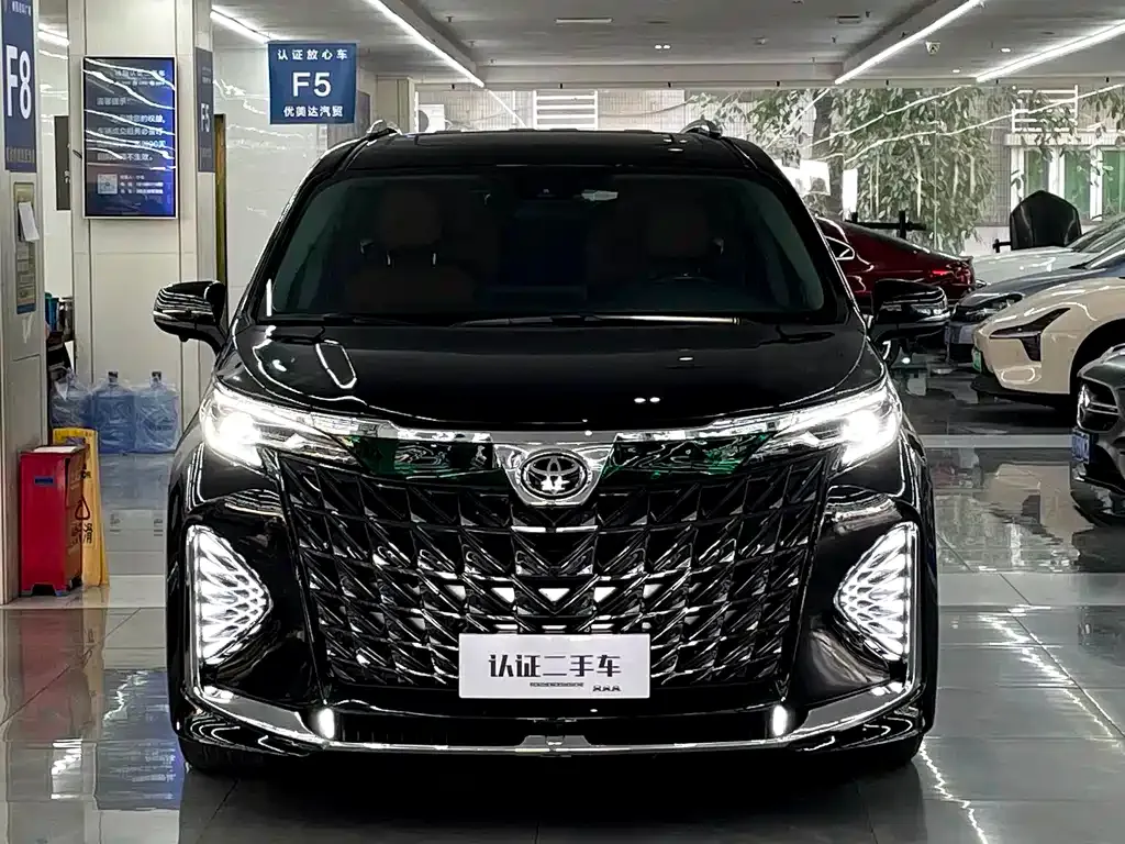 Toyota Sienna 2025 из CN, фото 6