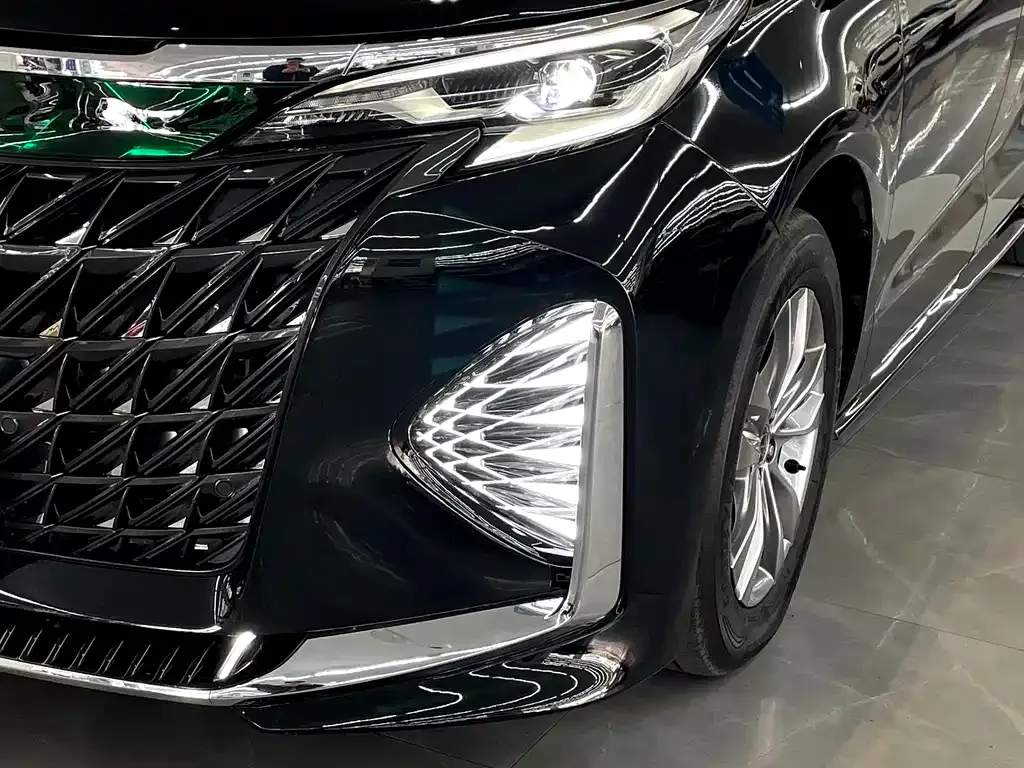Toyota Sienna 2025 из CN, фото 8
