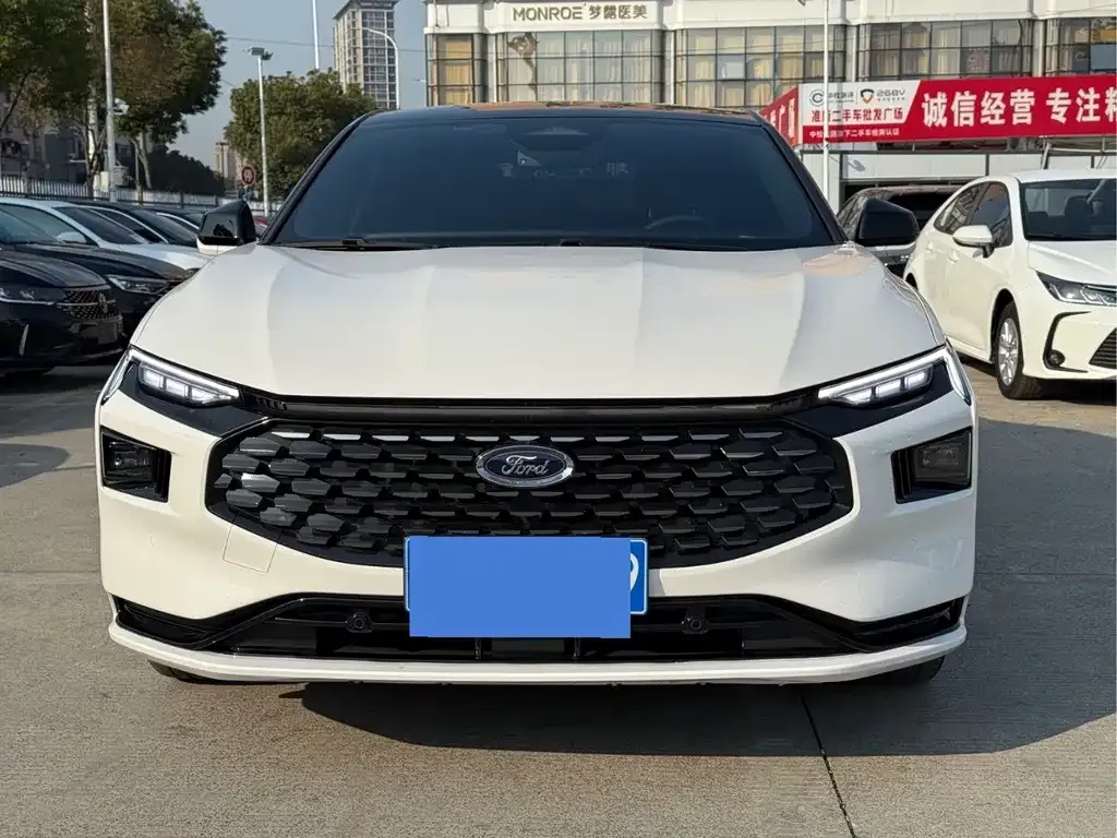 Ford Mondeo 2023 из CN, фото 4