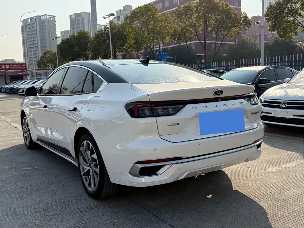 Ford Mondeo 2023 из CN, фото 6