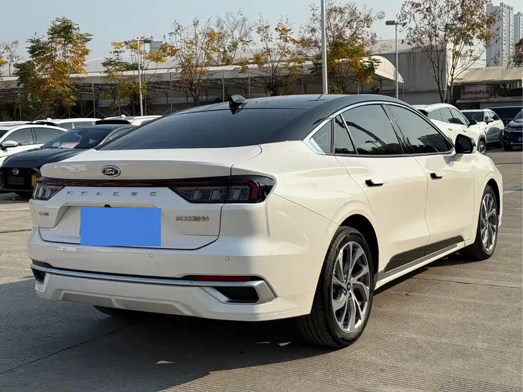 Ford Mondeo 2023 из CN, фото 10