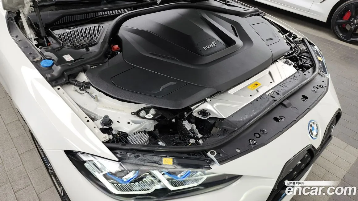 BMW i4 2024 из KR, фото 6