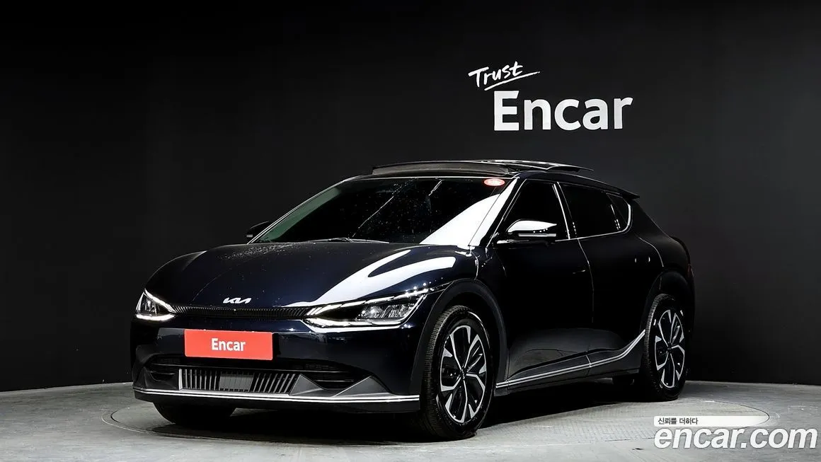 Kia EV6 — фото 1