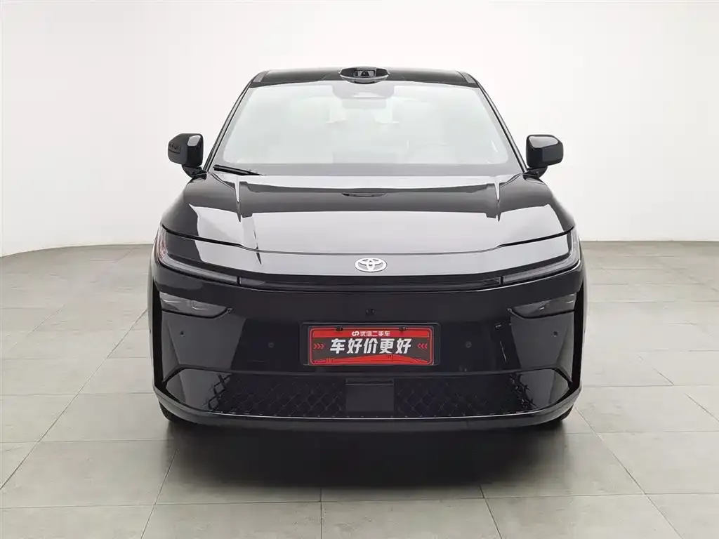Toyota Platinum 3X 2025 из CN, фото 10