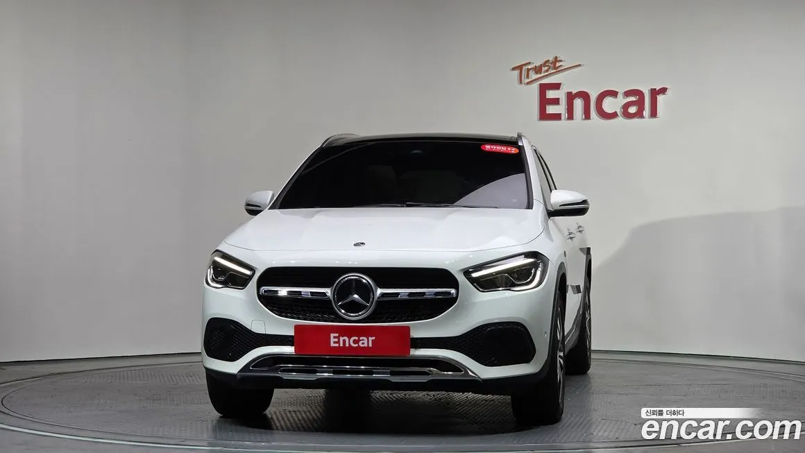 Mercedes-Benz GLA-Class — фото 6