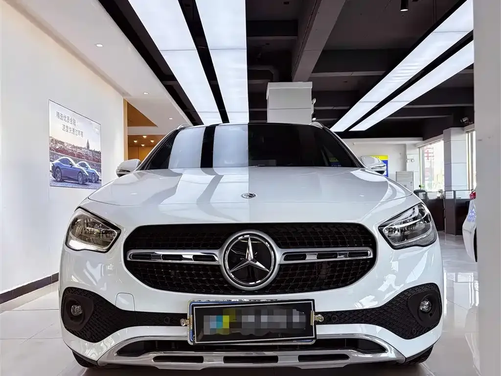 Mercedes-Benz GLA — фото 8