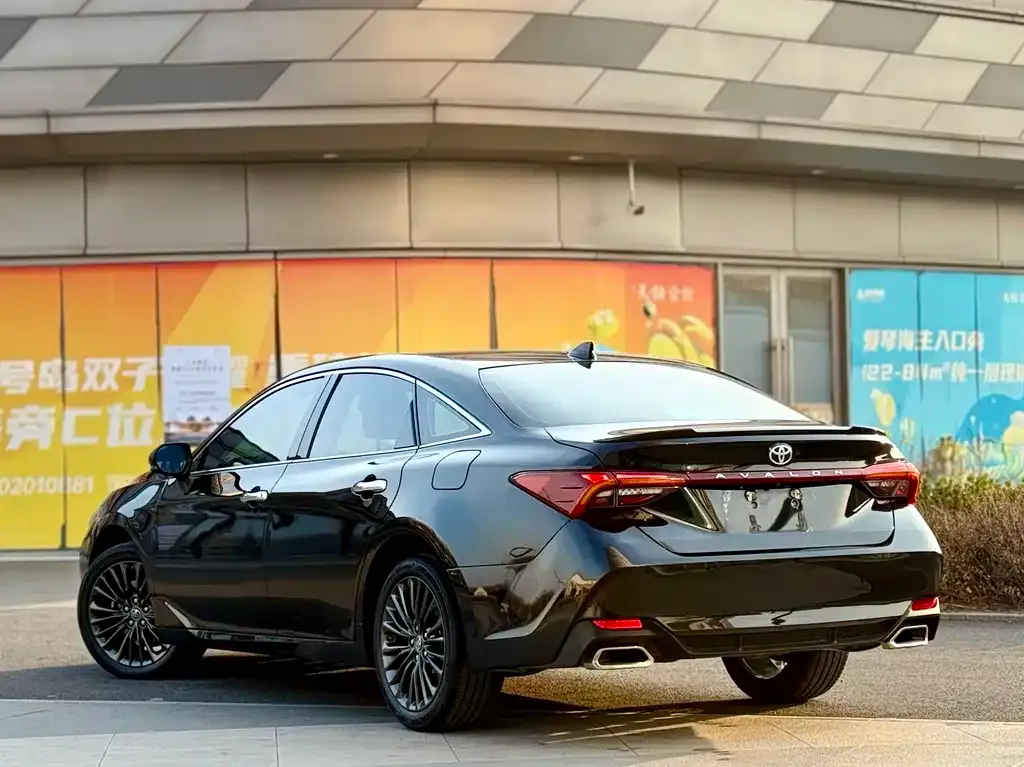 Toyota Avalon 2022 из CN, фото 9