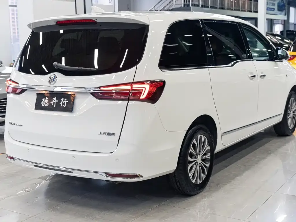 Buick GL8 2022 из CN, фото 5