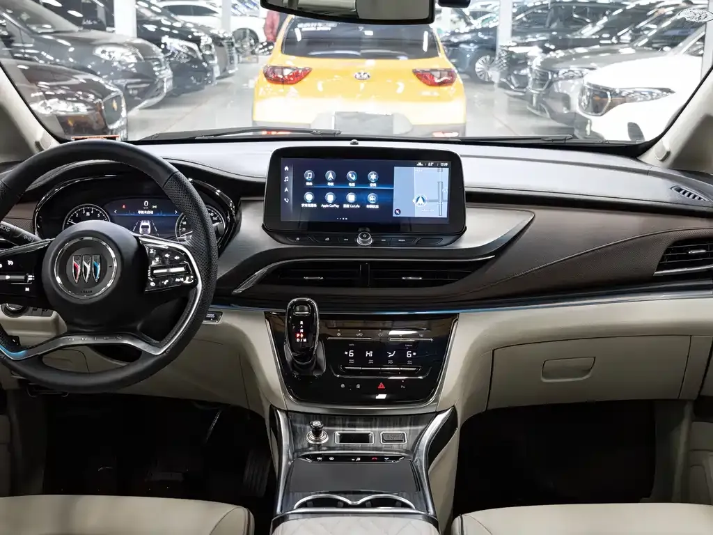 Buick GL8 2022 из CN, фото 2