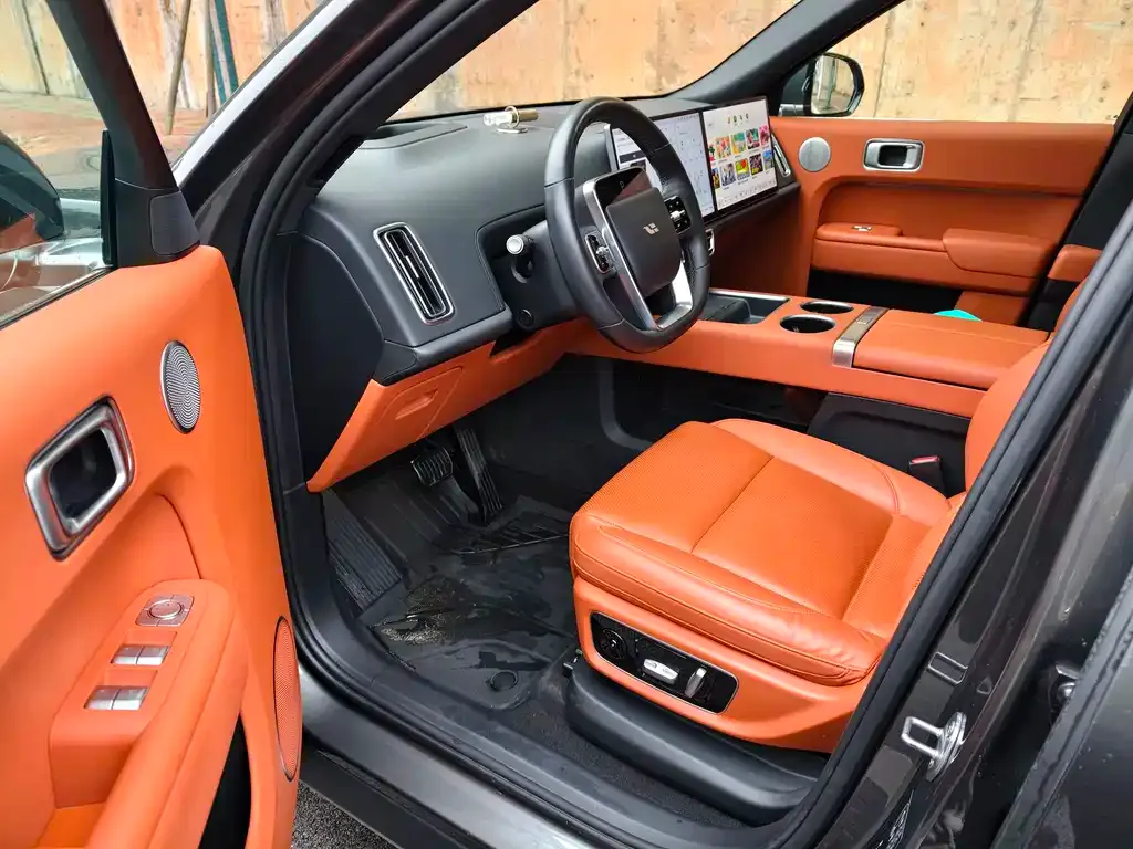 Li Auto L8 2023 из CN, фото 2