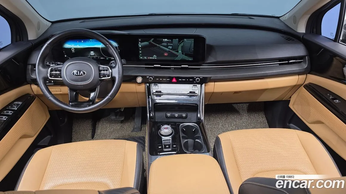 Kia Carnival — фото 10