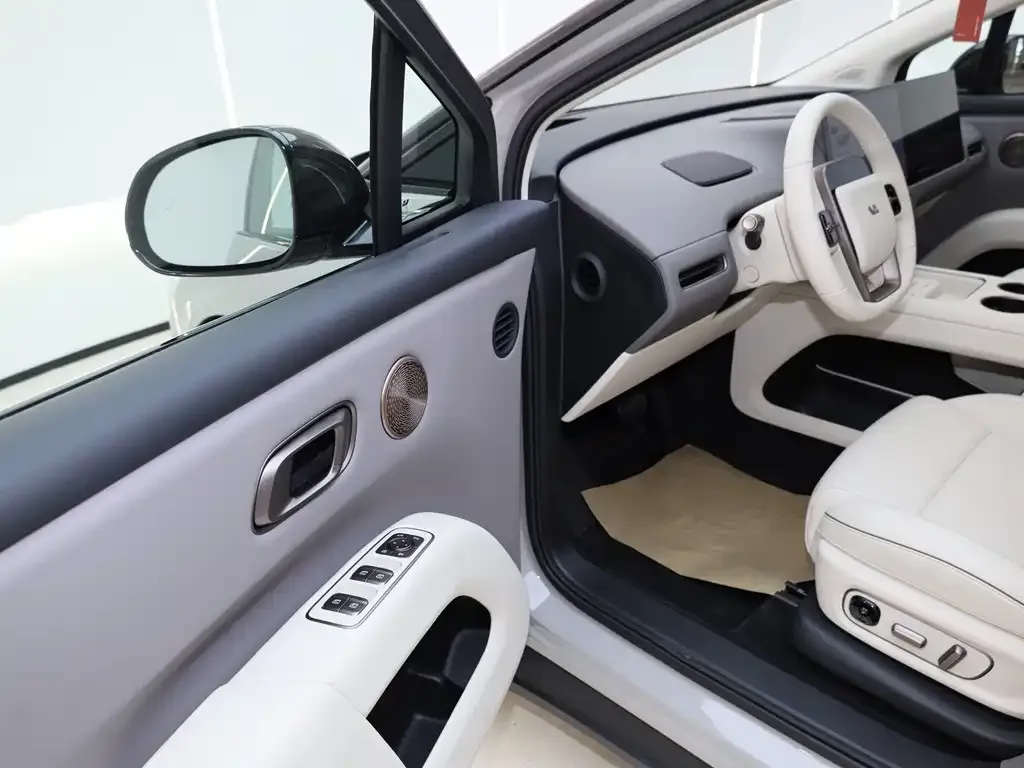 Li Auto i8 2025 из CN, фото 5