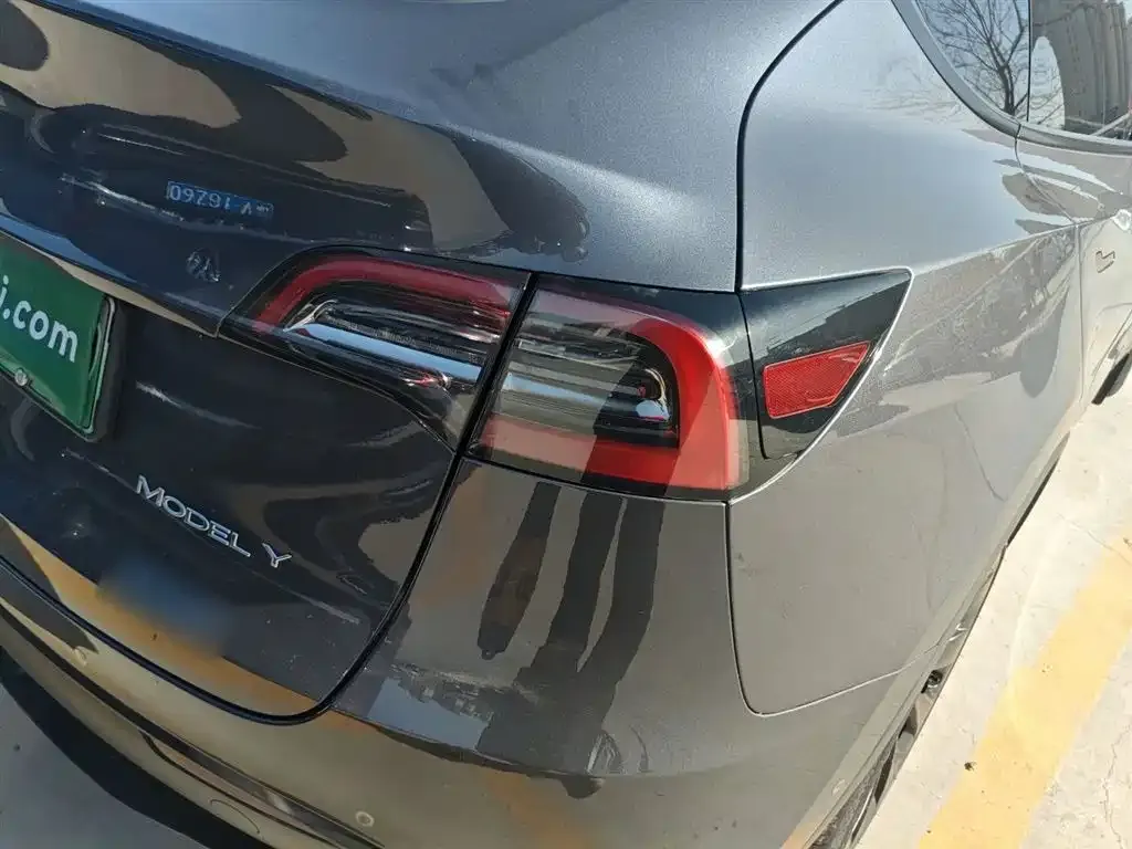 Tesla Model Y 2023 из CN, фото 3