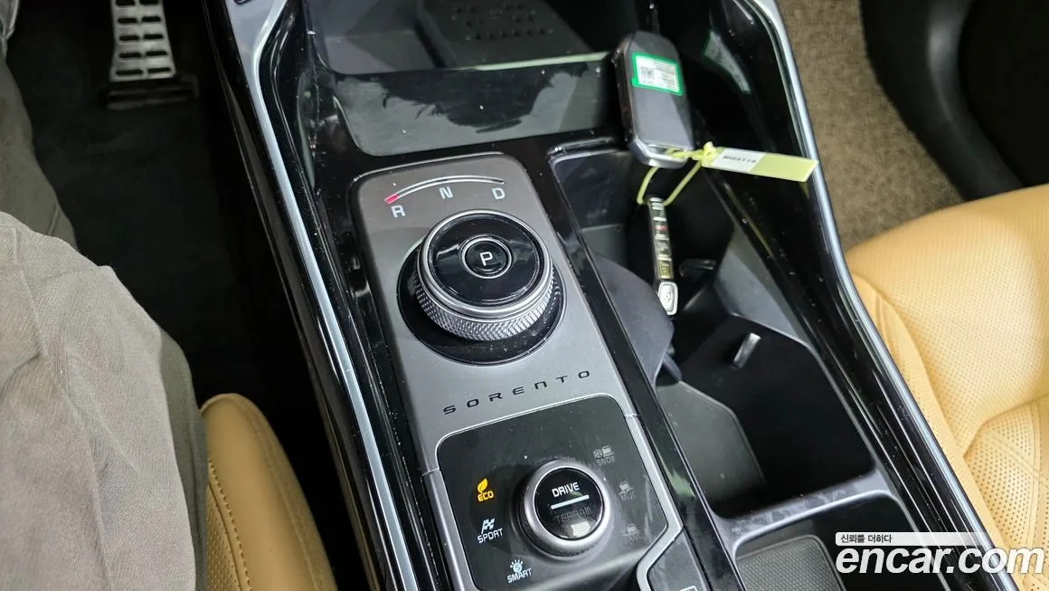 Kia Sorento — фото 6