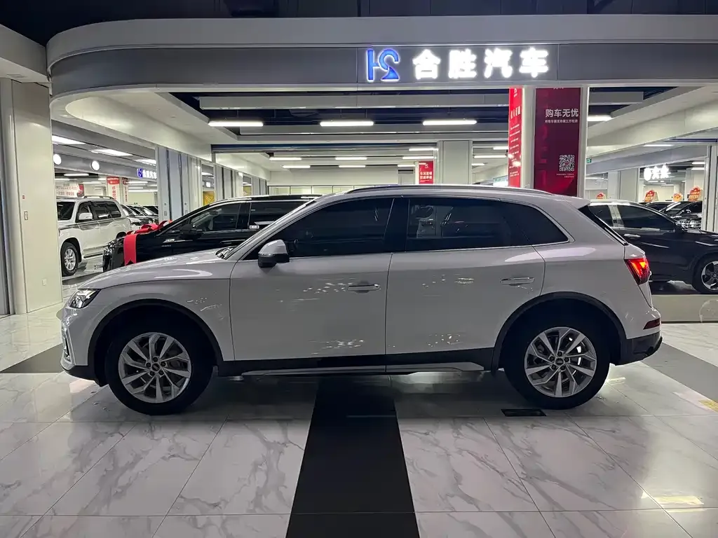 Audi Q5L 2024 из CN, фото 2