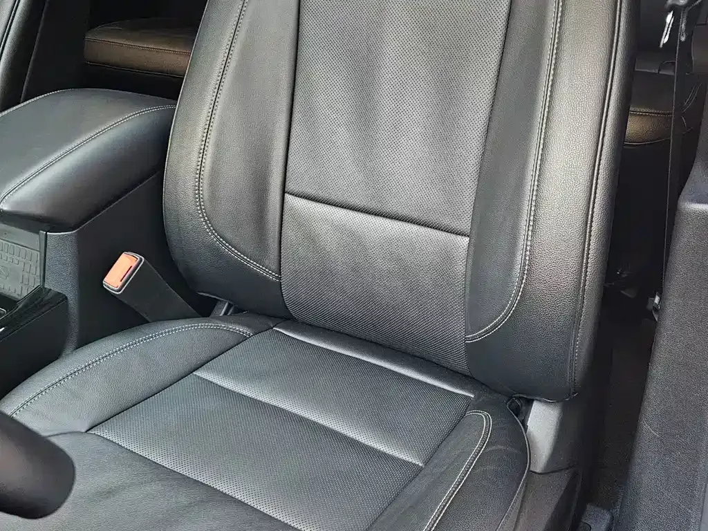 Ford Explorer 2021 из CN, фото 8