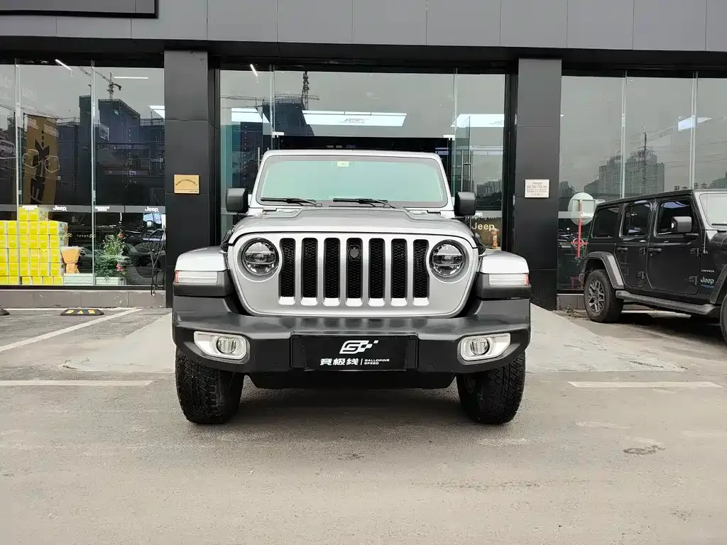 Jeep Wrangler — фото 2