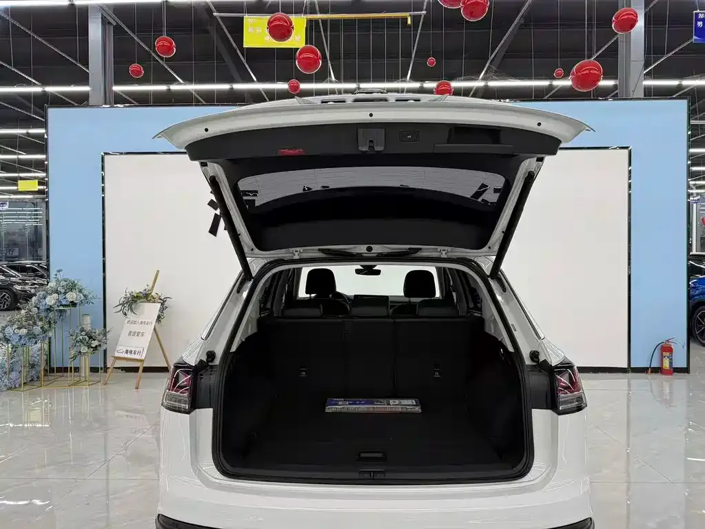 Volkswagen Tayron 2023 из CN, фото 4