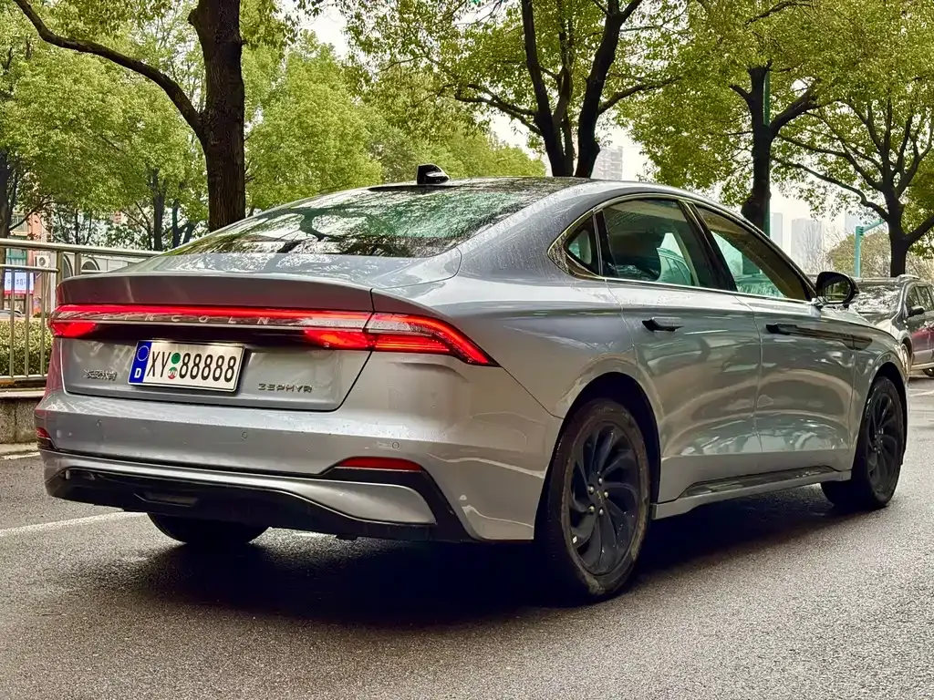 Lincoln Z 2025 из CN, фото 4