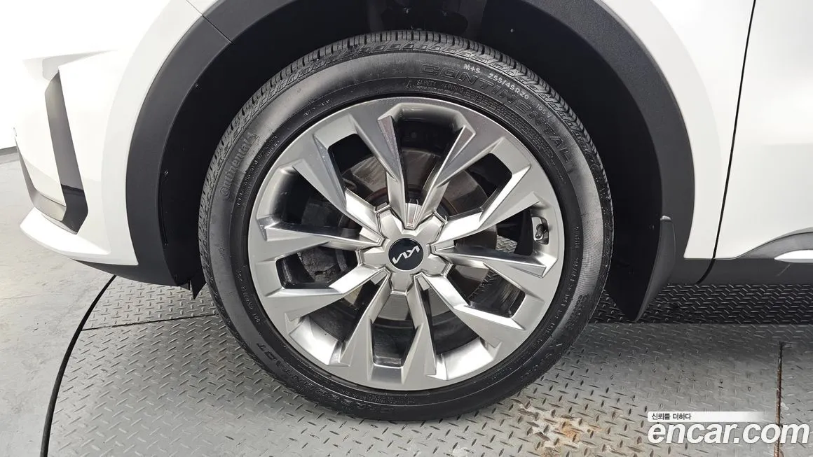 Kia Sorento — фото 10