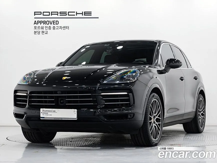 Porsche Cayenne — фото 1