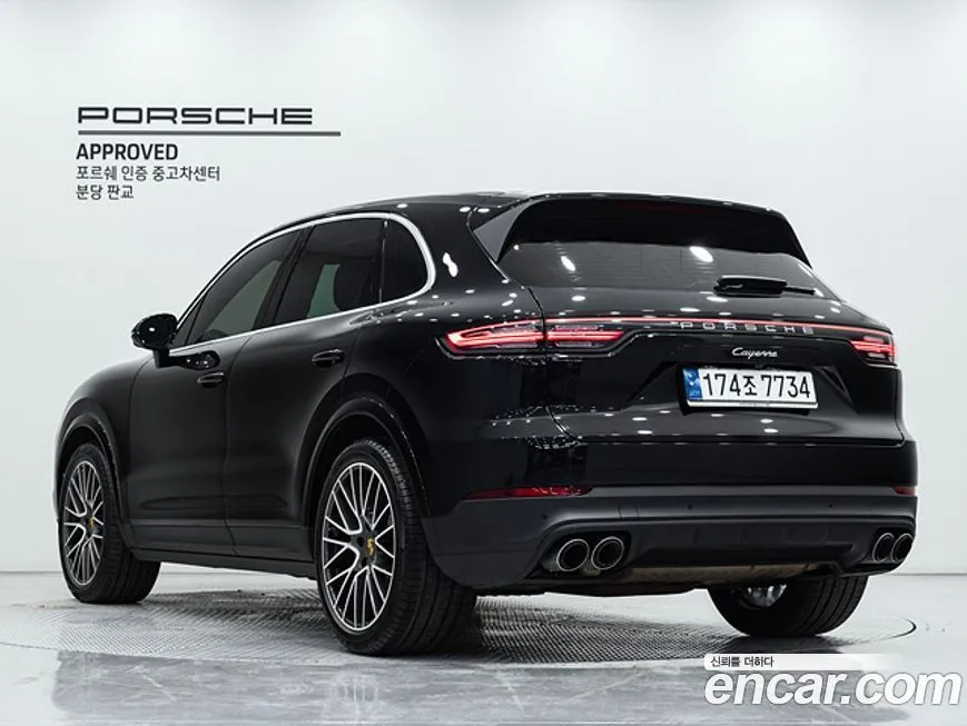 Porsche Cayenne — фото 5