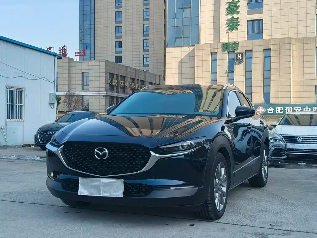 Mazda CX-30 — фото 1