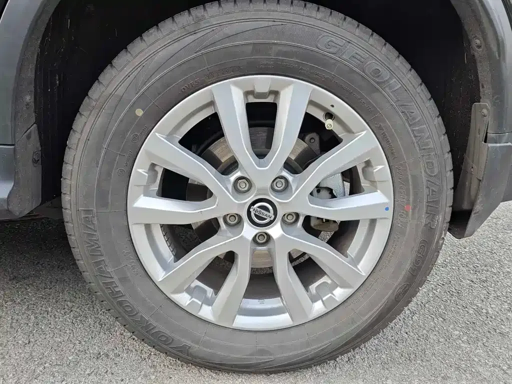 Nissan X-Trail 2023 из CN, фото 2