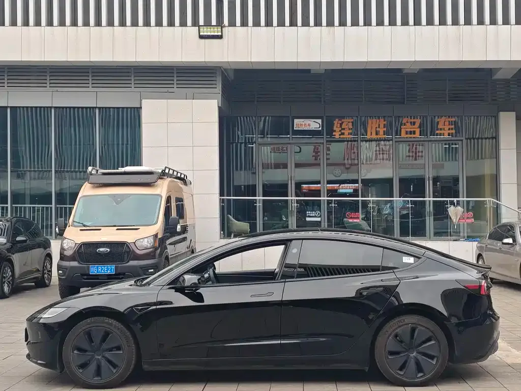 Tesla Model 3 2024 из CN, фото 4