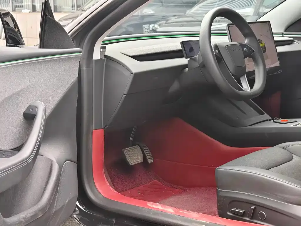 Tesla Model 3 2024 из CN, фото 2