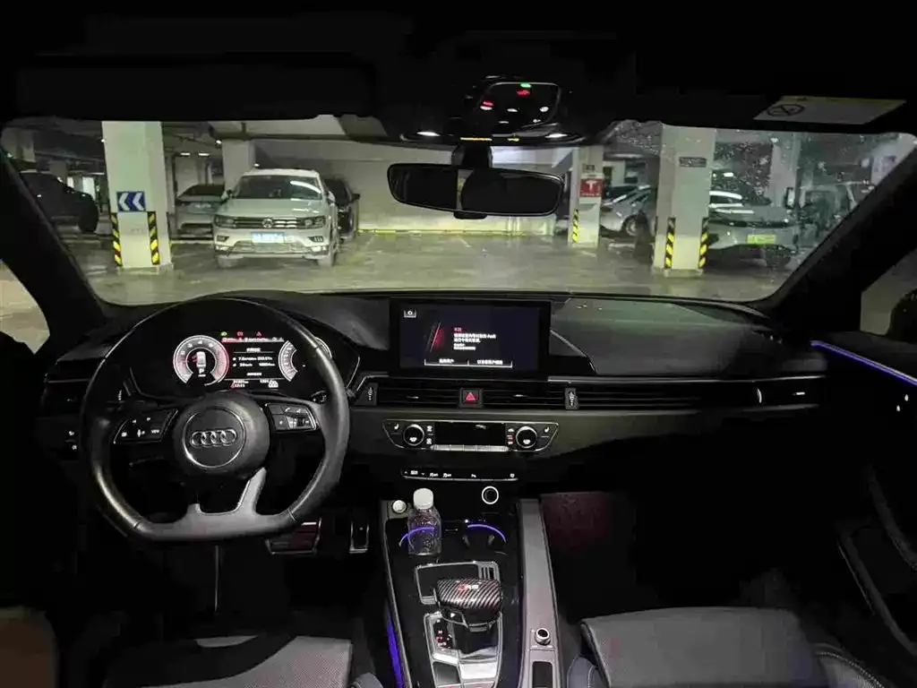 Audi A4L 2023 из CN, фото 4