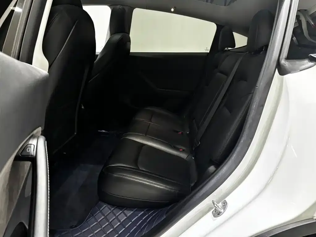 Tesla Model Y 2022 из CN, фото 2