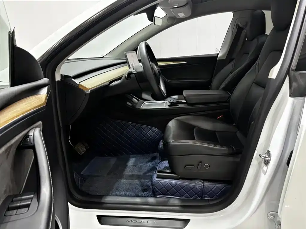 Tesla Model Y 2022 из CN, фото 7