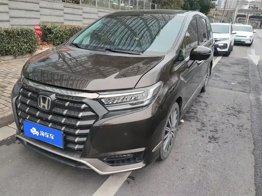 Honda Elysion 2022 из CN, фото 1