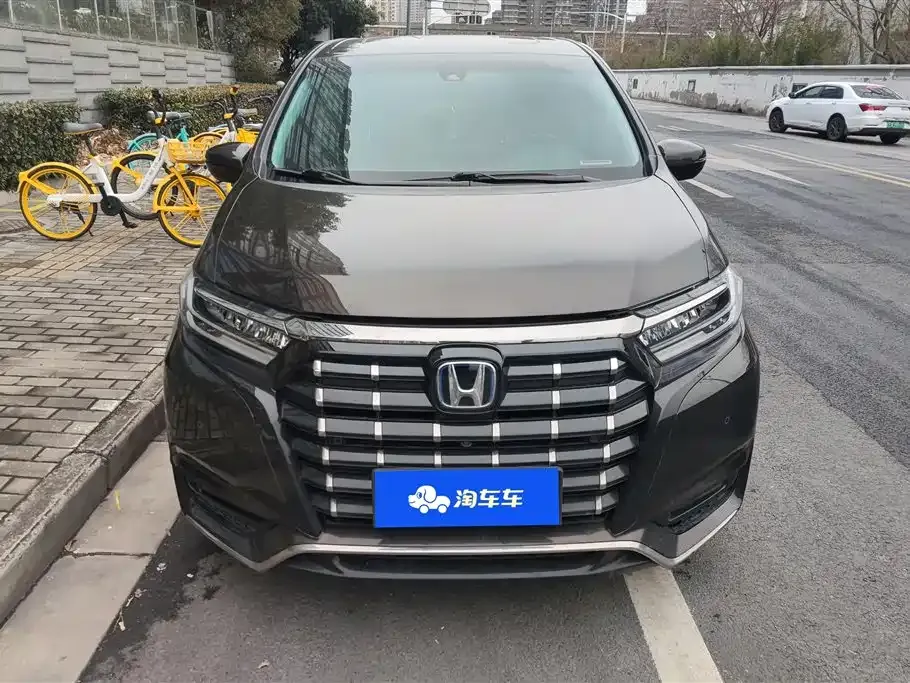 Honda Elysion 2022 из CN, фото 10