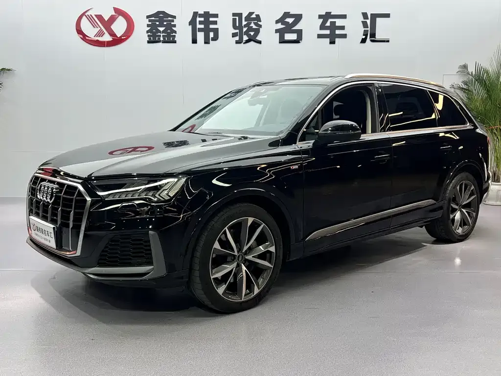 Audi Q7 2023 из CN, фото 7