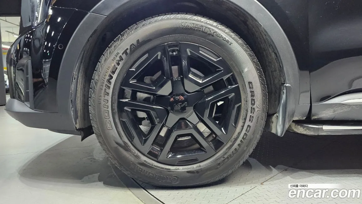 Kia Sorento — фото 7