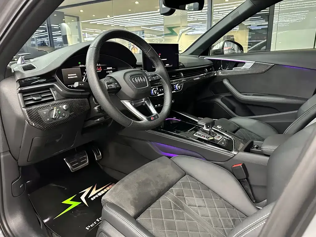 Audi RS 4 2022 из CN, фото 7