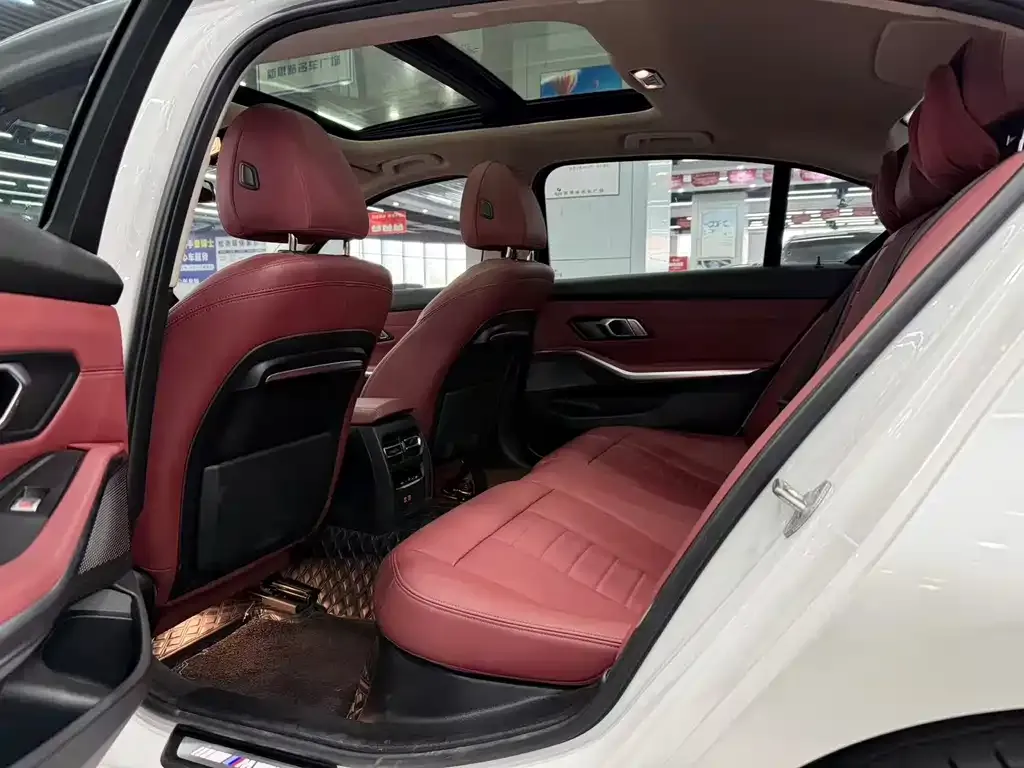 BMW 3 Series 2021 из CN, фото 3