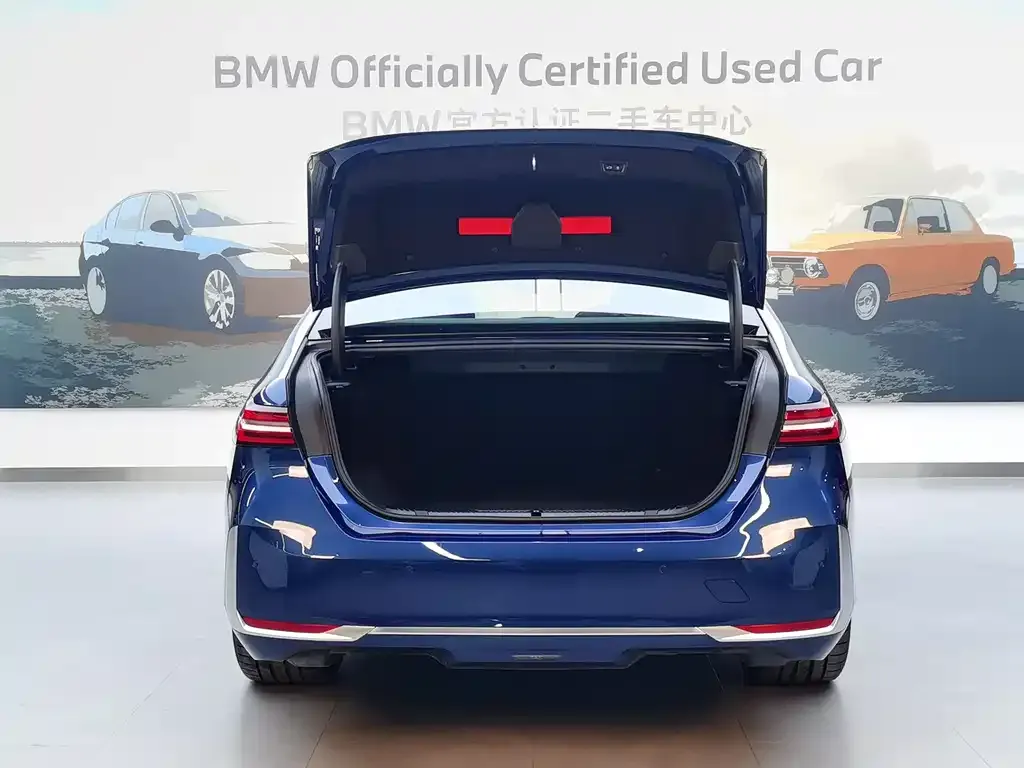 BMW i5 — фото 2