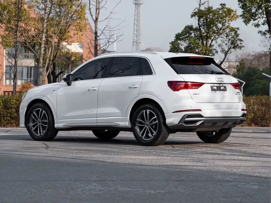 Audi Q3 2022 из CN, фото 7