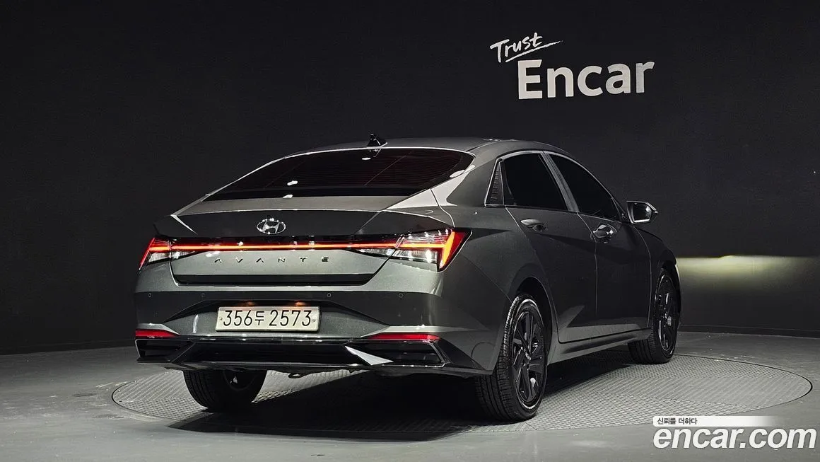 Hyundai AVANTE — фото 2